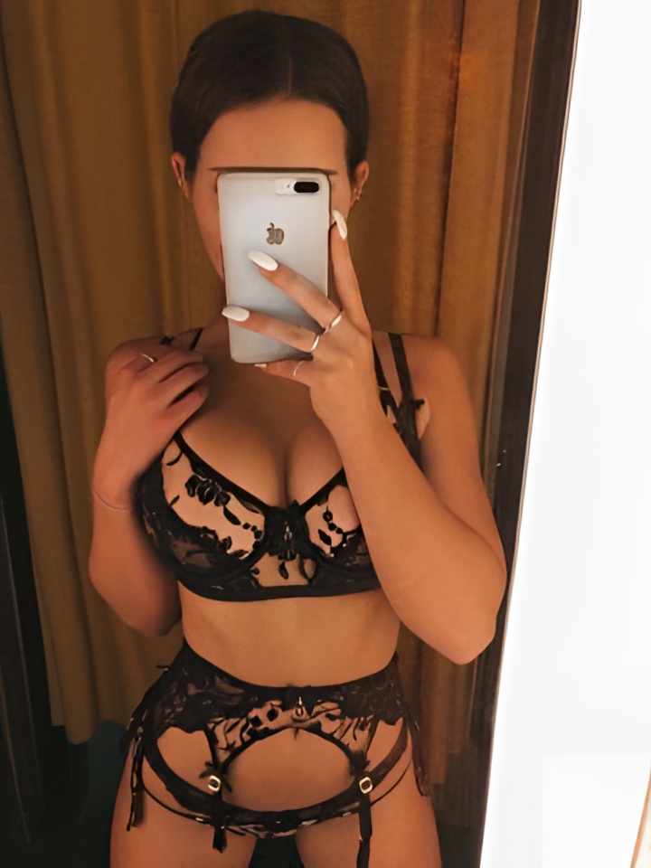 Сабина привлекальеная девушка из Воскресенска цена от 10000 руб