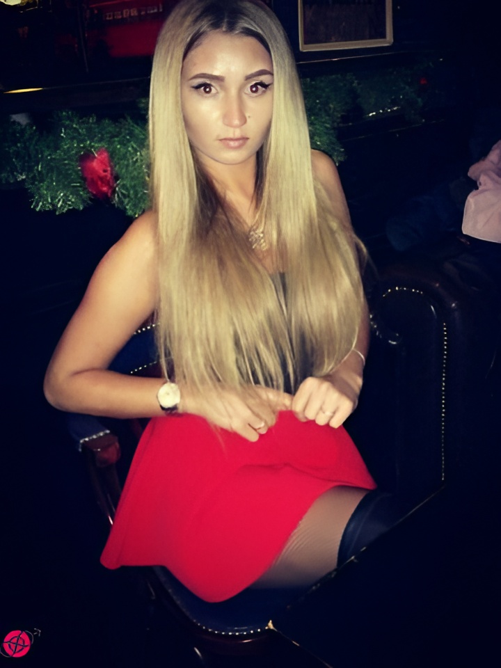 Юлия привлекальеная девушка из Воскресенска цена от 4000 руб