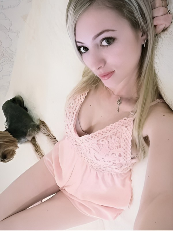 Элина привлекательная девушка из Воскресенска цена от 1500 руб