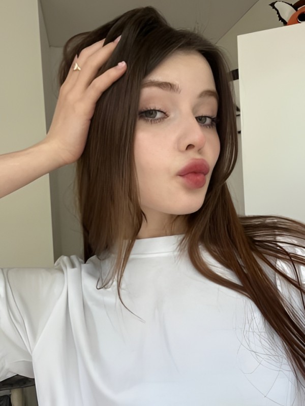 Инна привлекательная девушка из Воскресенска цена от 2500 руб