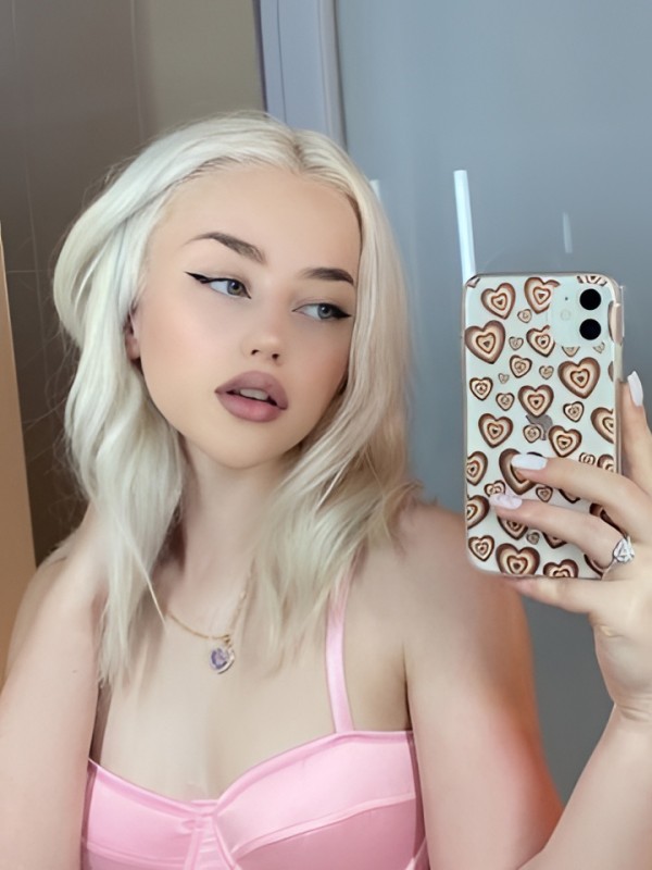 Нелли привлекательная девушка из Воскресенска цена от 2000 руб